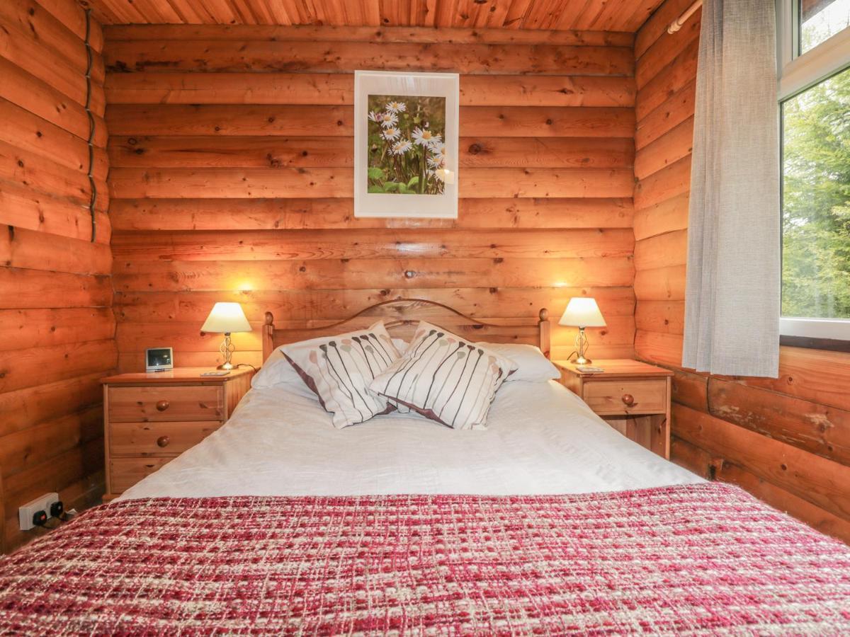 Otter Lodge Strathpeffer Extérieur photo