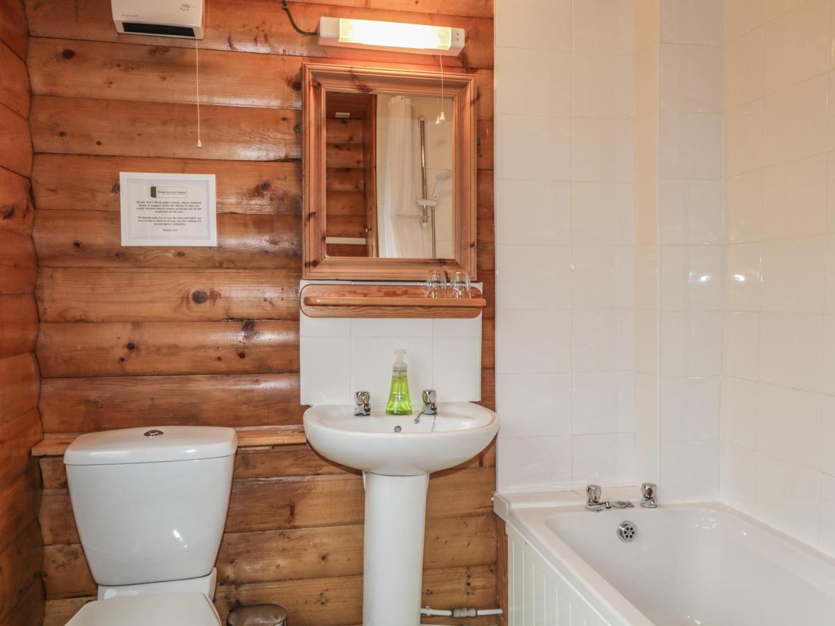 Otter Lodge Strathpeffer Extérieur photo