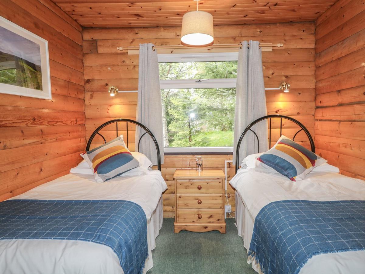 Otter Lodge Strathpeffer Extérieur photo